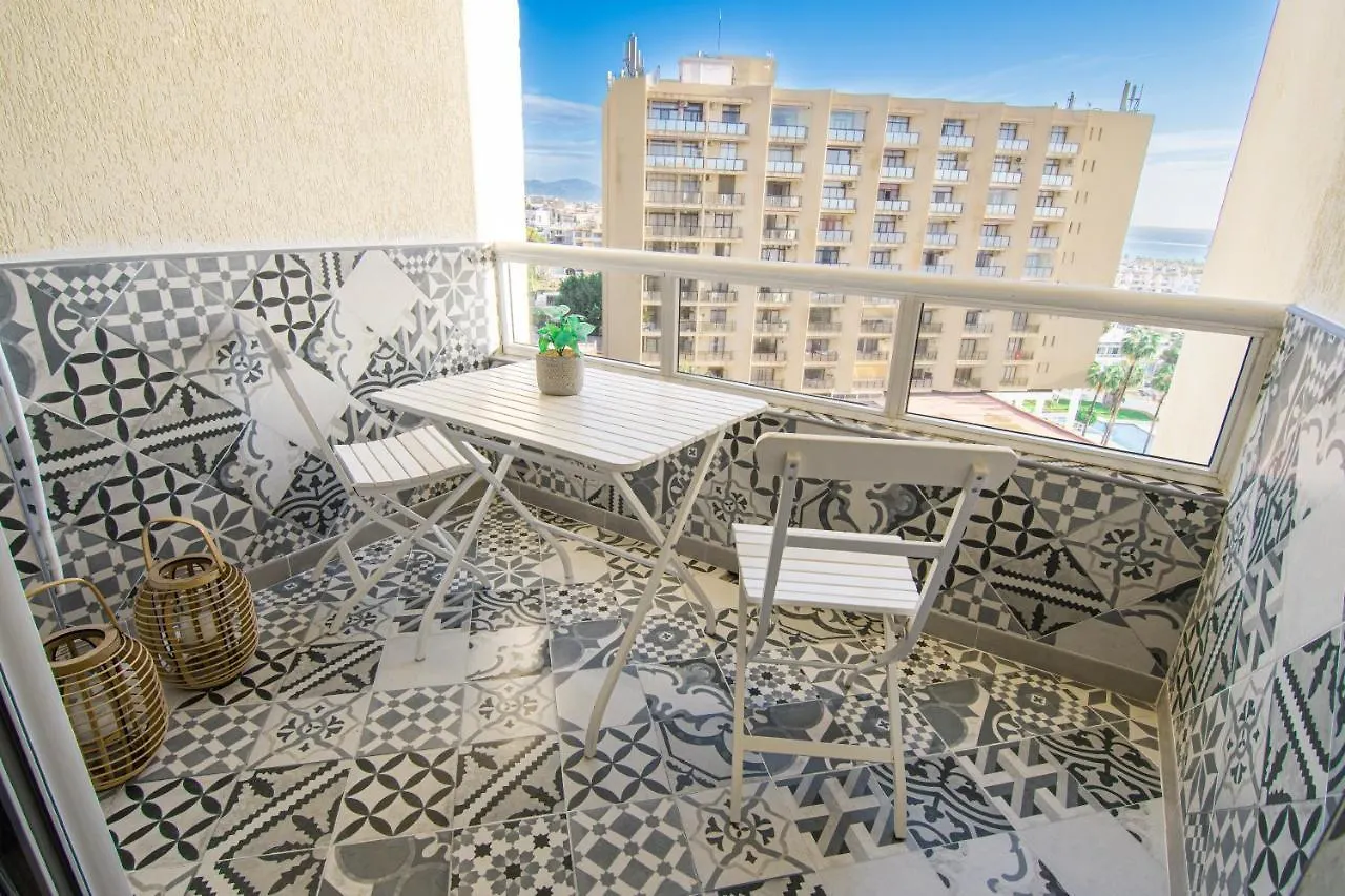 Apartment Puerto Marina - First Line Beach - Benalmadena - Malaga 0*,  スペイン